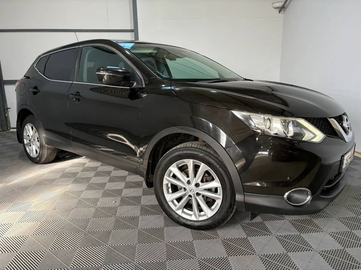 2015 Nissan Qashqai SV 1.5 DSL Manual - Image 2