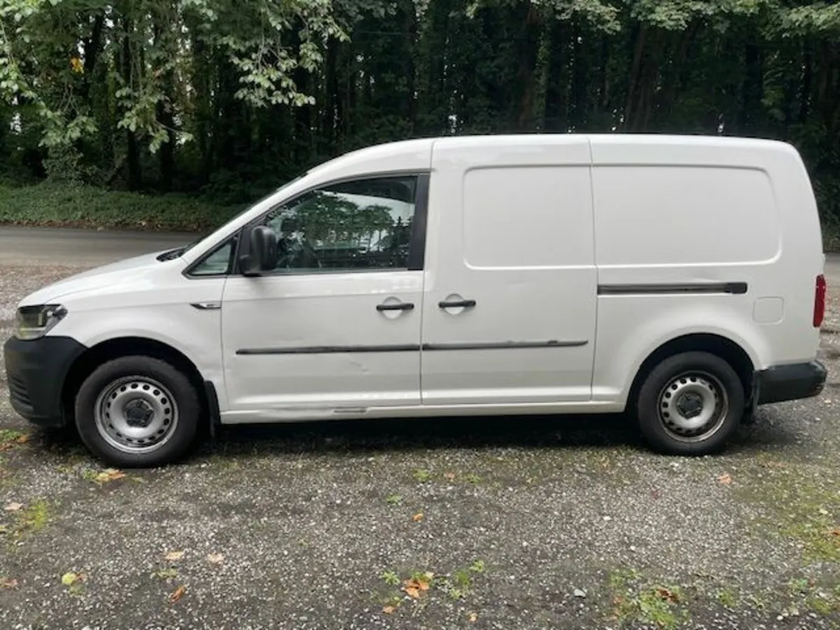 Volkswagen Caddy Maxi €9500 INC VAT - Image 4