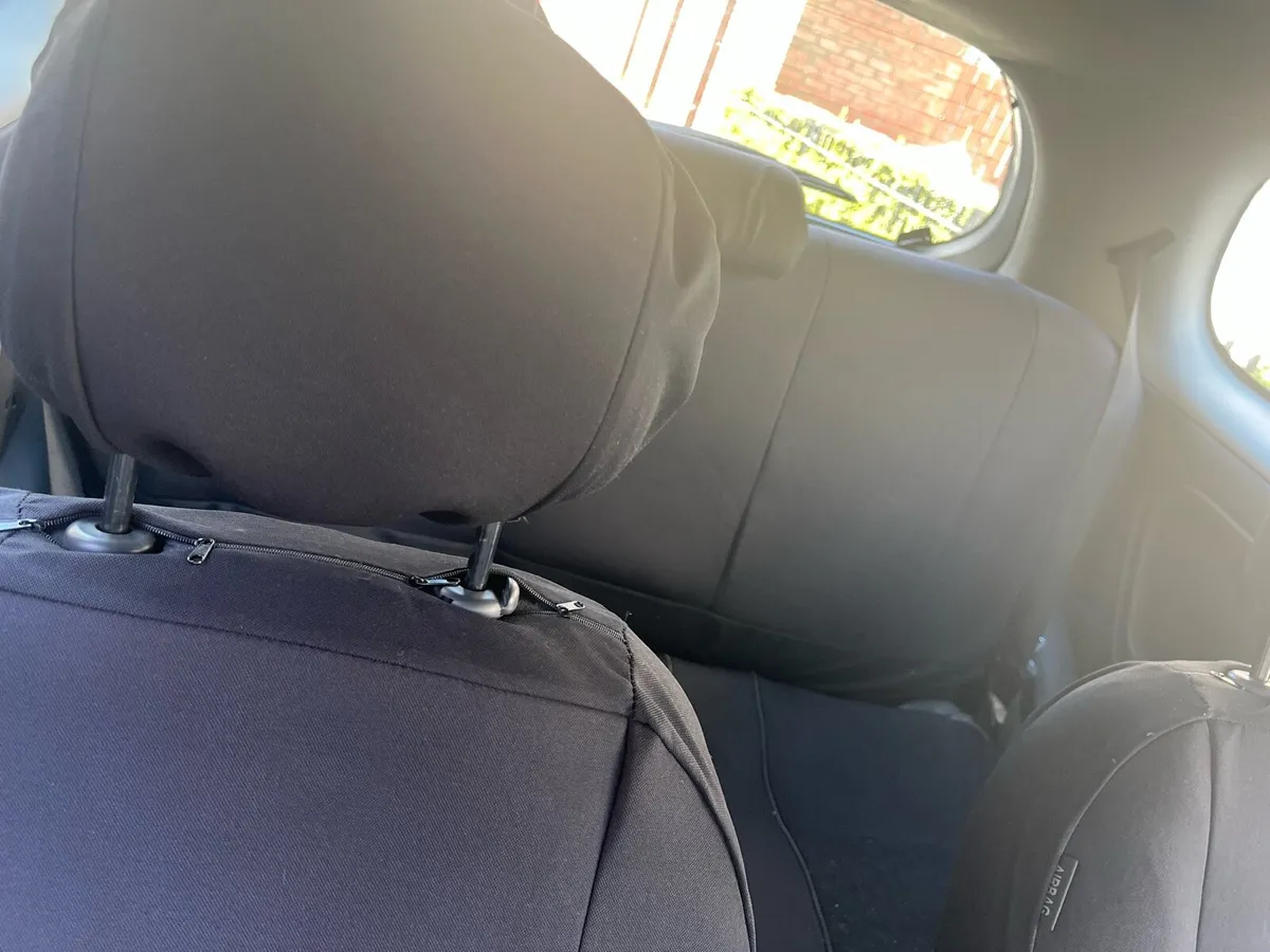 Toyota Yaris - Image 3