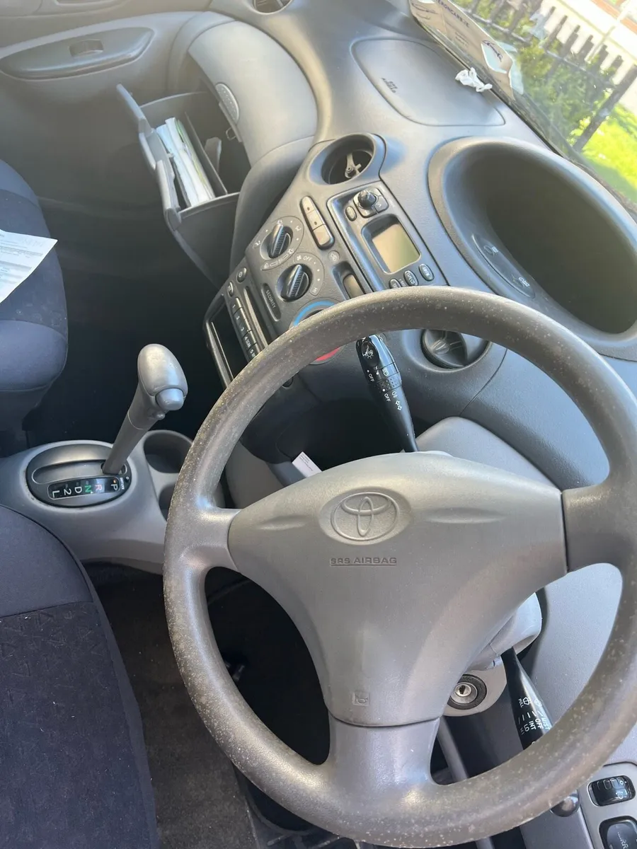 Toyota Yaris - Image 4