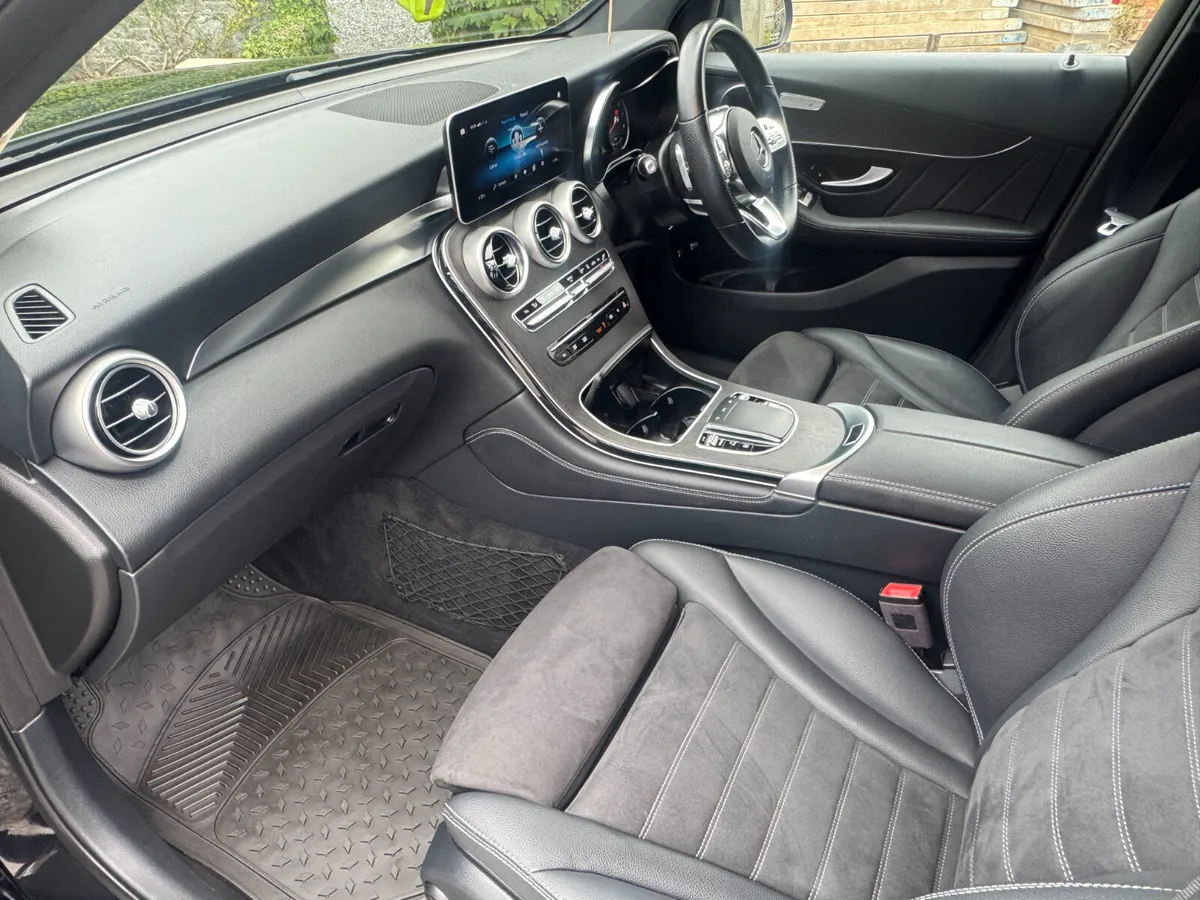 2020 Mercedes-Benz GLC300 AMG Plug In NEW MODEL - Image 2