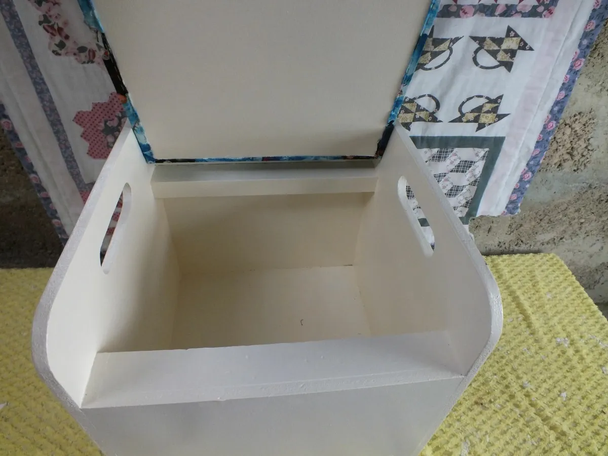 Chair - Image 3