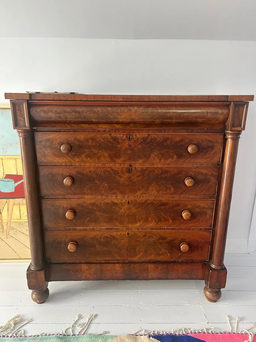 Mahogany Chest of Drawers - Image 1
