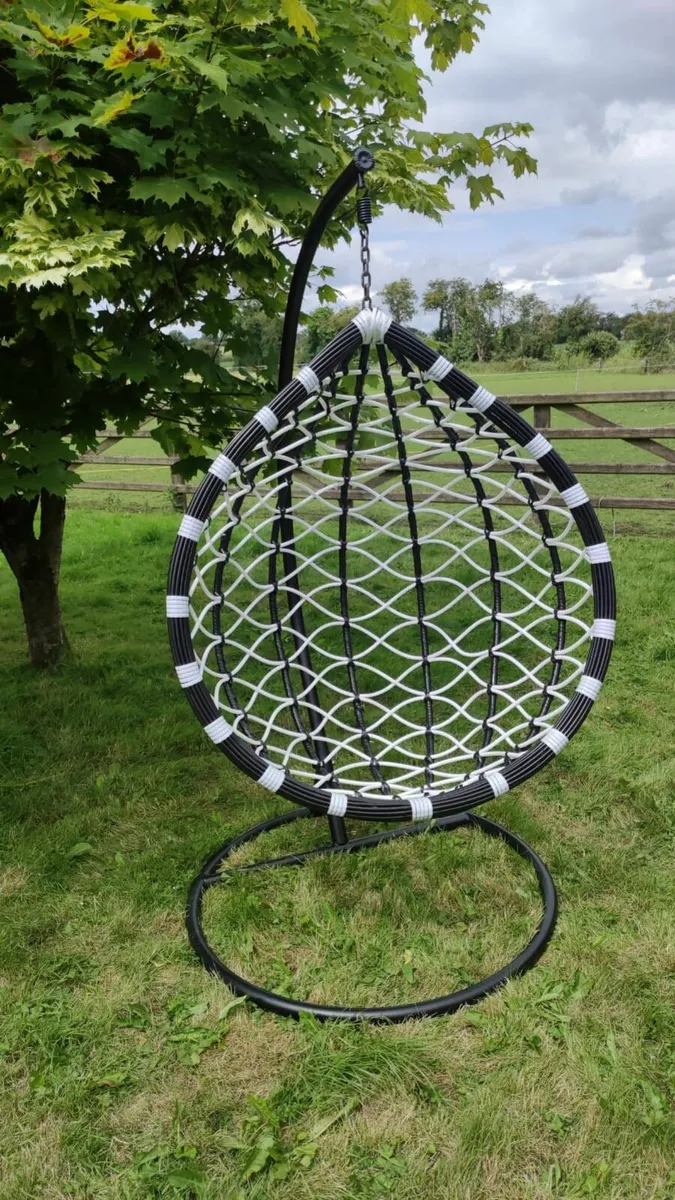 Last Season Offer – Hanging Egg Chair, Rattan - Image 4