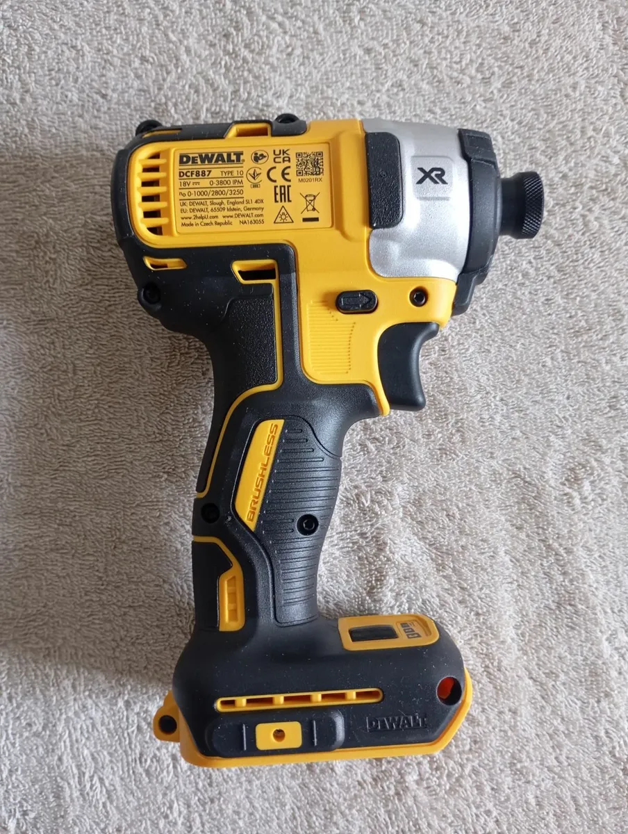 DeWalt dcf887 Impact Driver (New) - Image 3