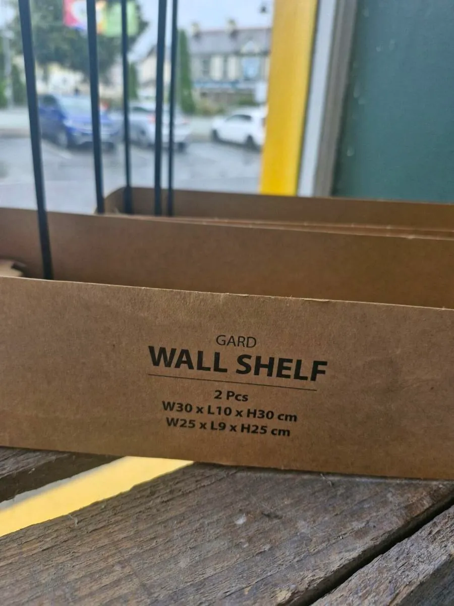 2 sets of 2 metal wall shelves - Image 1