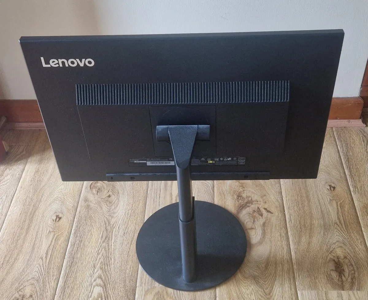 Lenovo 24" Monitor - Image 2
