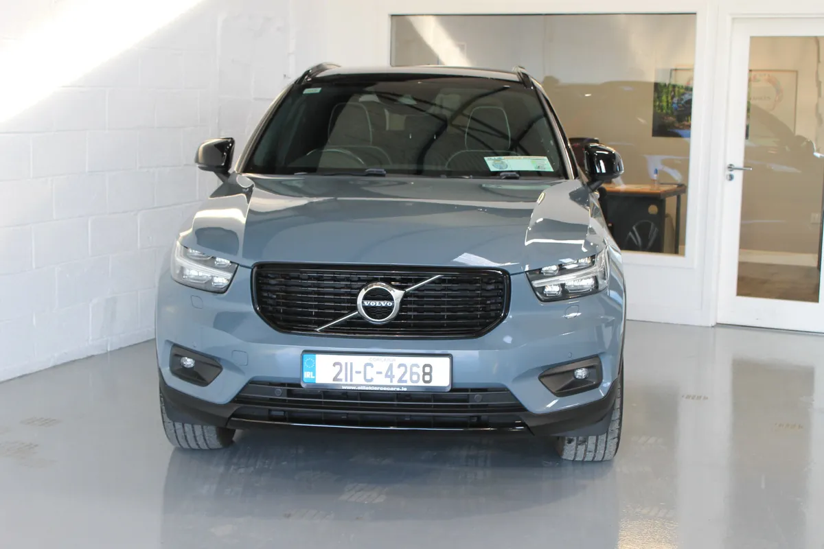 Volvo XC40 2021 - Image 2