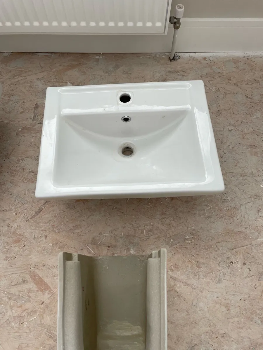 600mm + 500mm Bathroom Sinks - Image 3