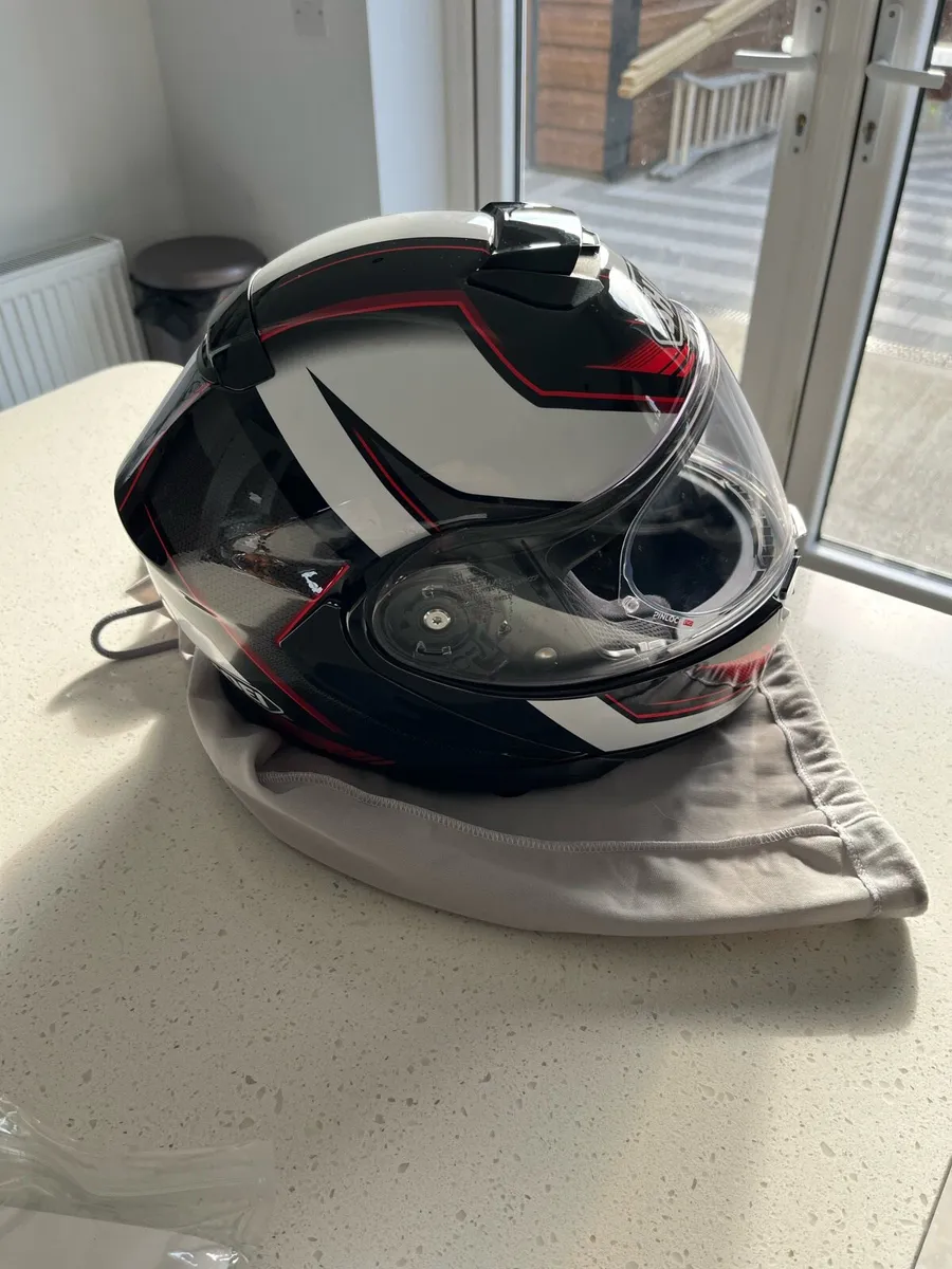 Shoei Neotec 3 grasp - Image 3