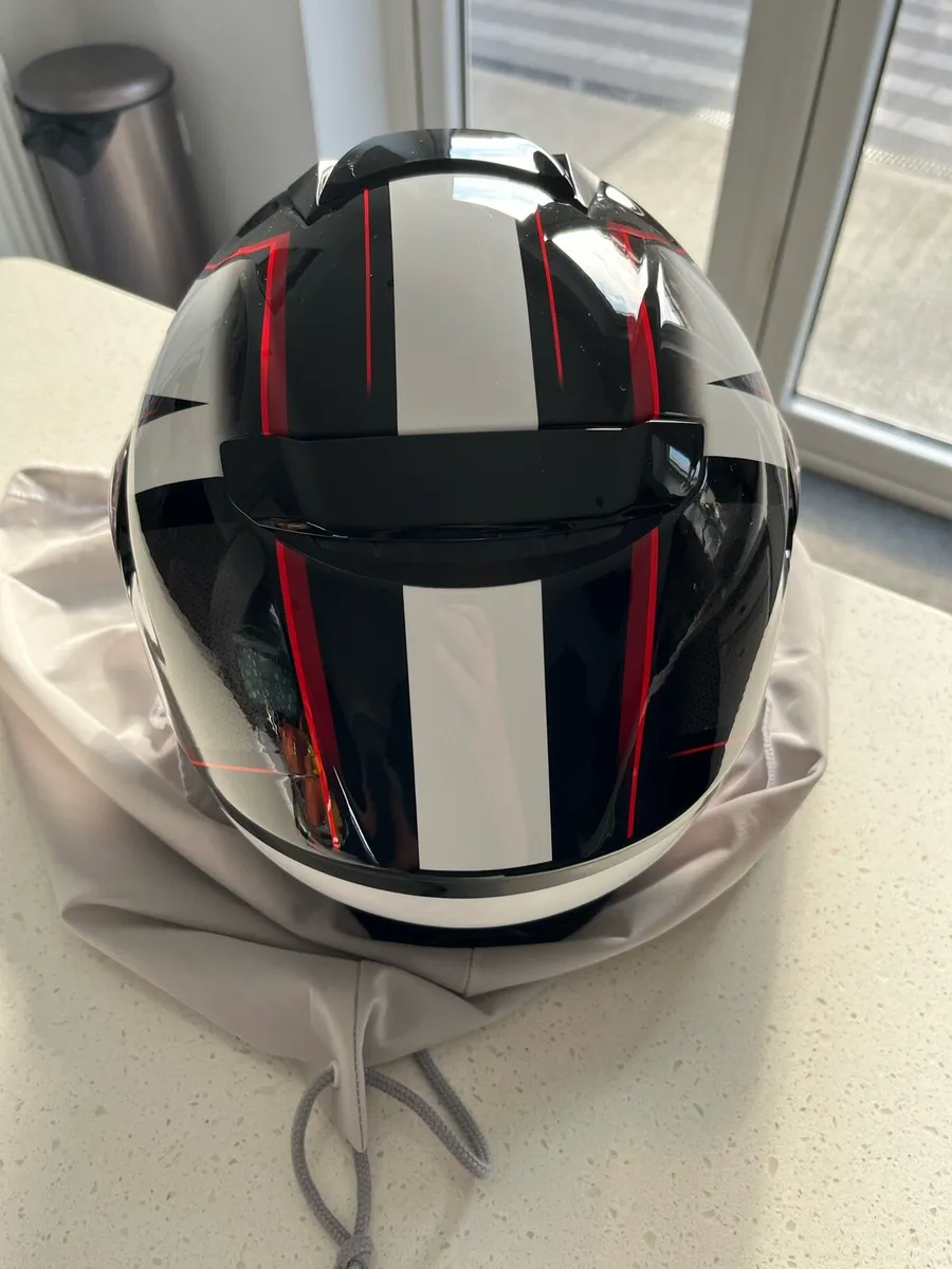 Shoei Neotec 3 grasp - Image 4