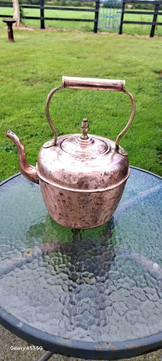Old brass  copper  kettle - Image 3