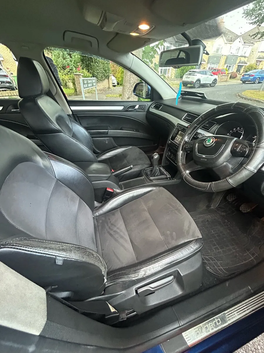 Skoda Superb 2.0 Diesel - Image 3