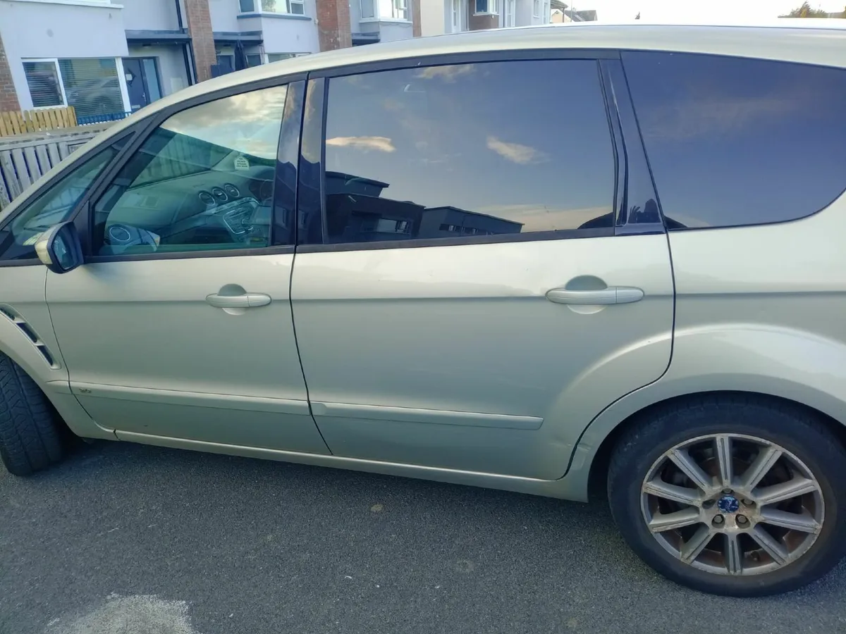 Ford S-Max 2009 - Image 3