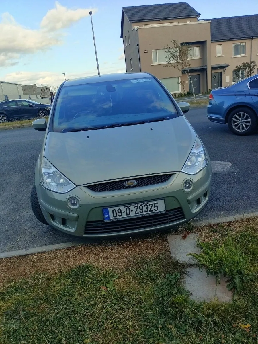 Ford S-Max 2009 - Image 1