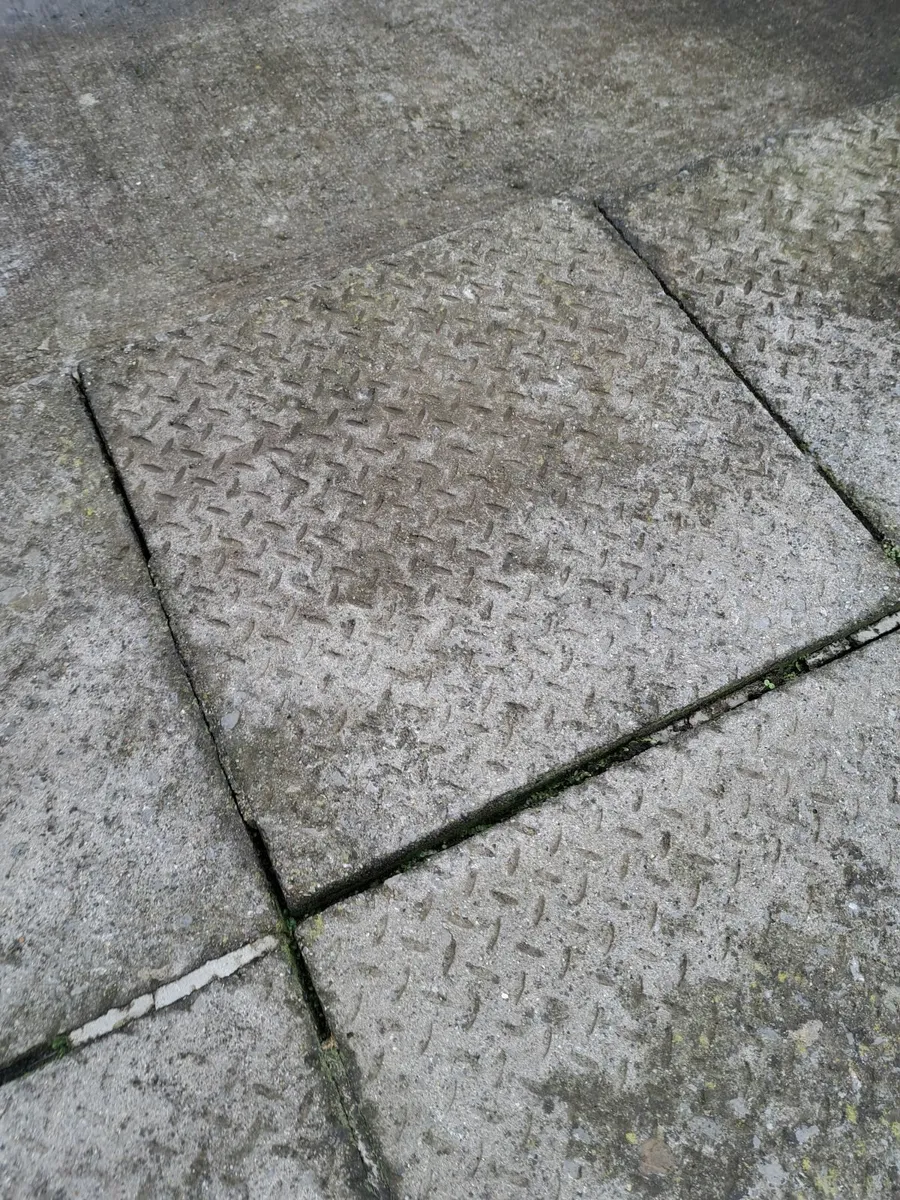 Patio Slabs - Image 1