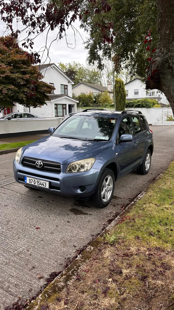Toyota RAV4 - Image 1