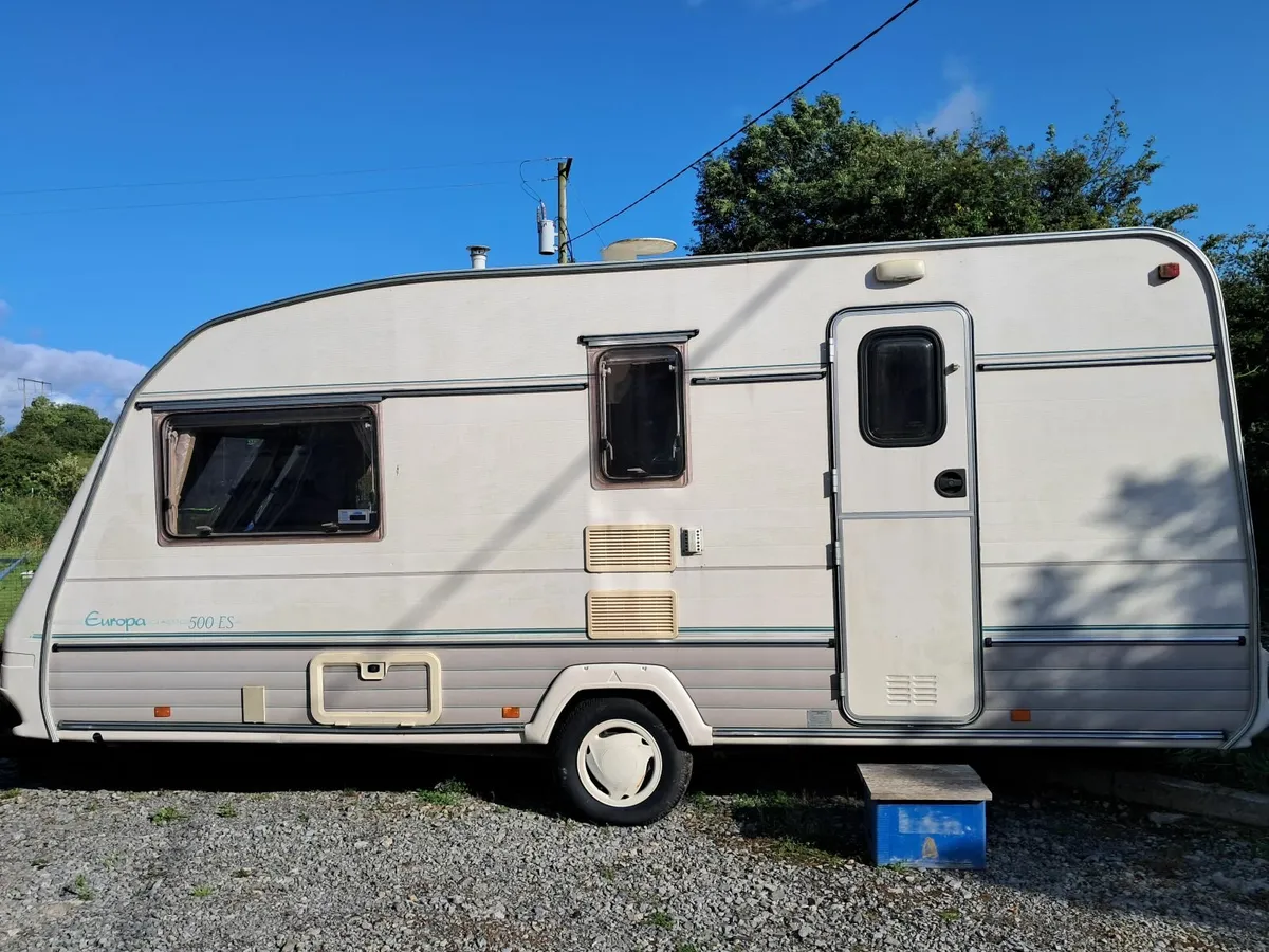 Caravan - Image 2