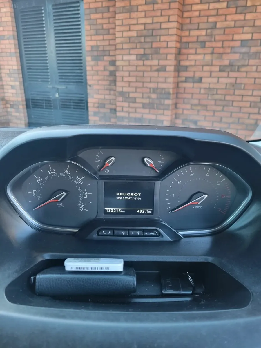 Peugeot Rifter 2020 - Image 2