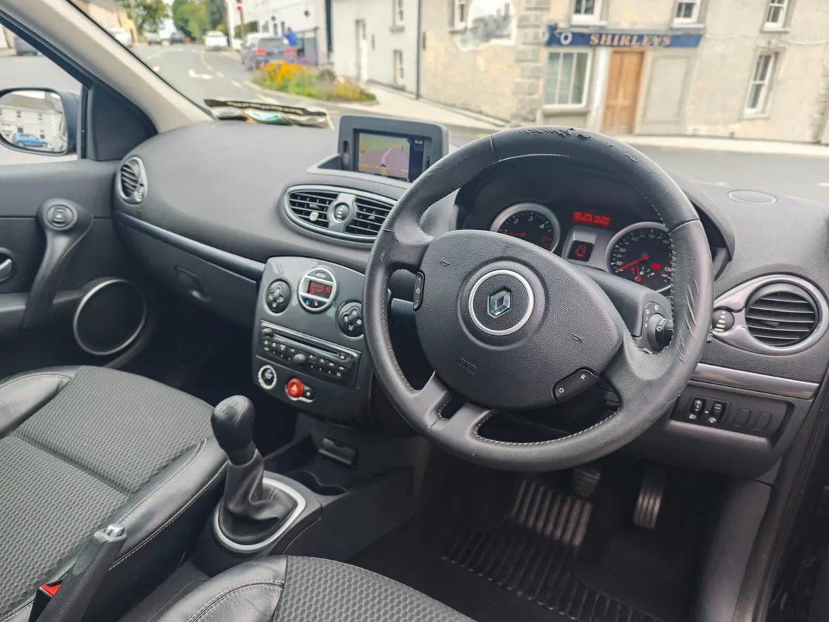 Renault Clio 2010 1.5 DCI 90 TOMTOM EDITION ECO2 - Image 4