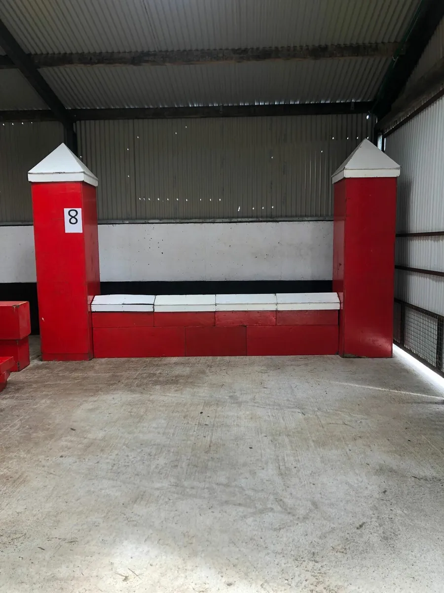 show jumping wall - Image 2