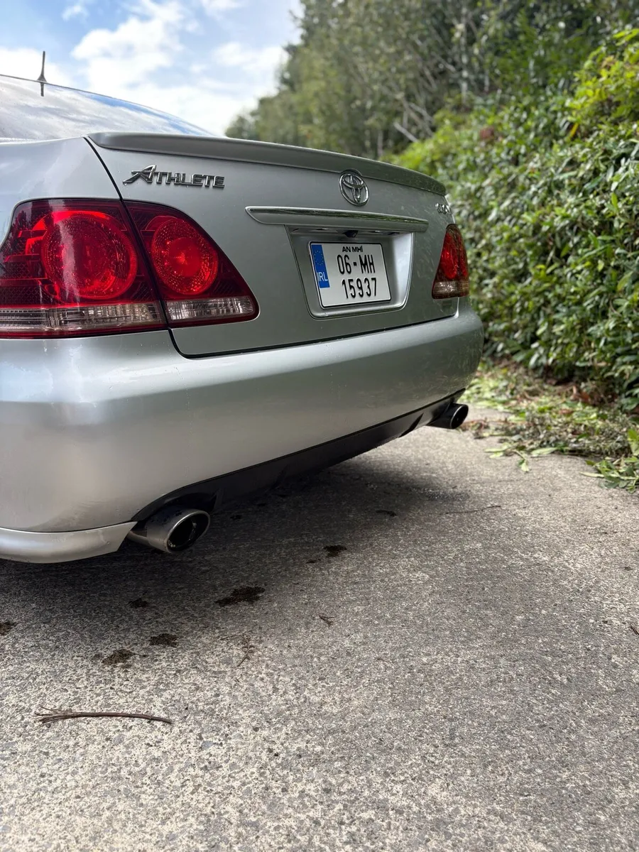 Toyota Crown - Image 2