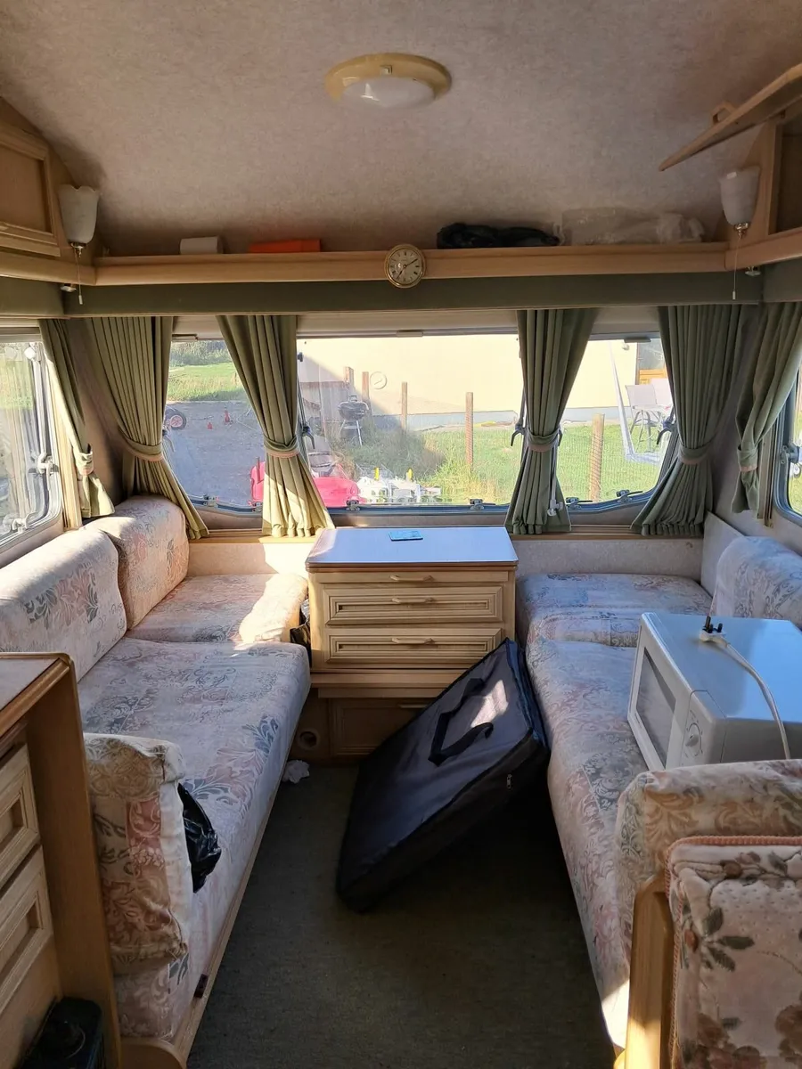 Caravan - Image 3