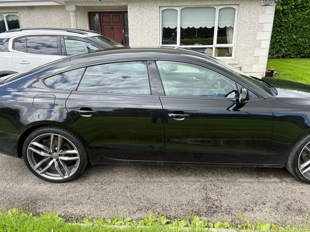 Audi A5 - Image 2