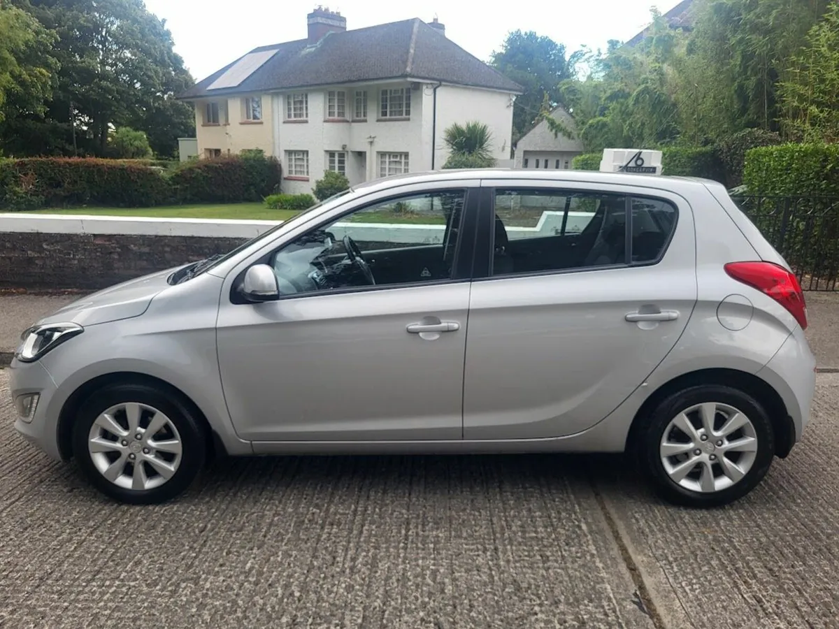 Hyundai i20 AUTOMATIC: 80,000 kms | New NCT | FSH - Image 3