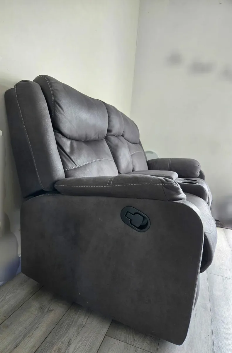 2 seater recliner sofa - Image 2