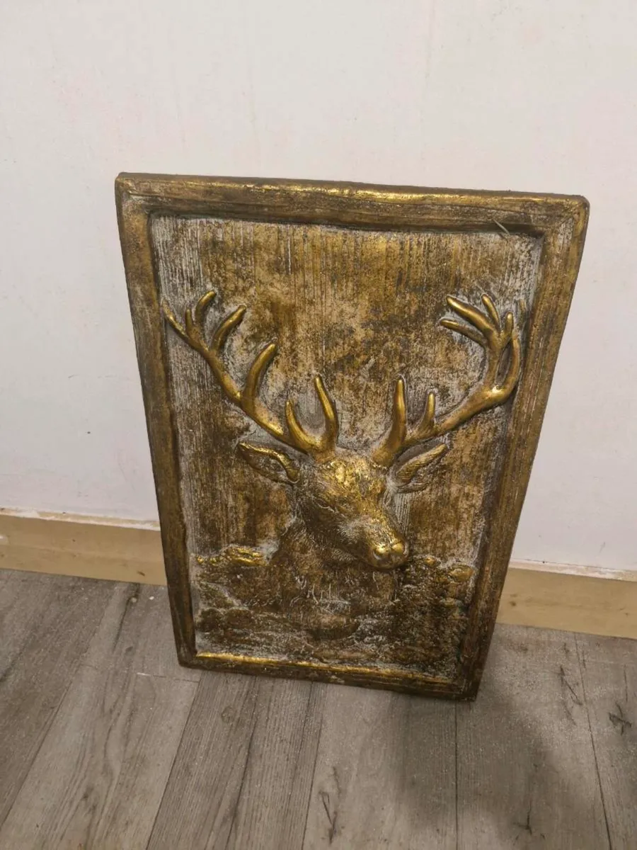 Heavy wall mounted distressed gold deer 3d picture - Image 1
