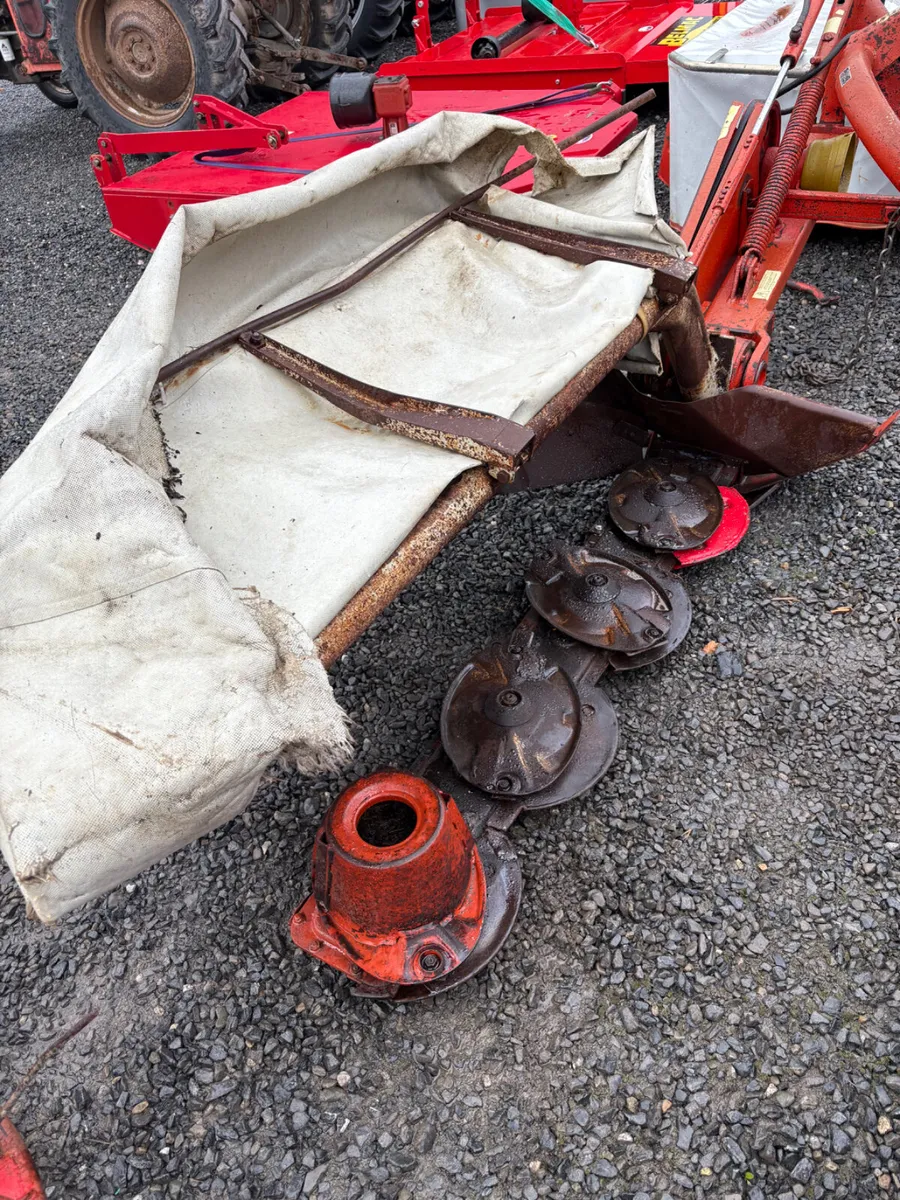 Kuhn Disc Mower - Image 1