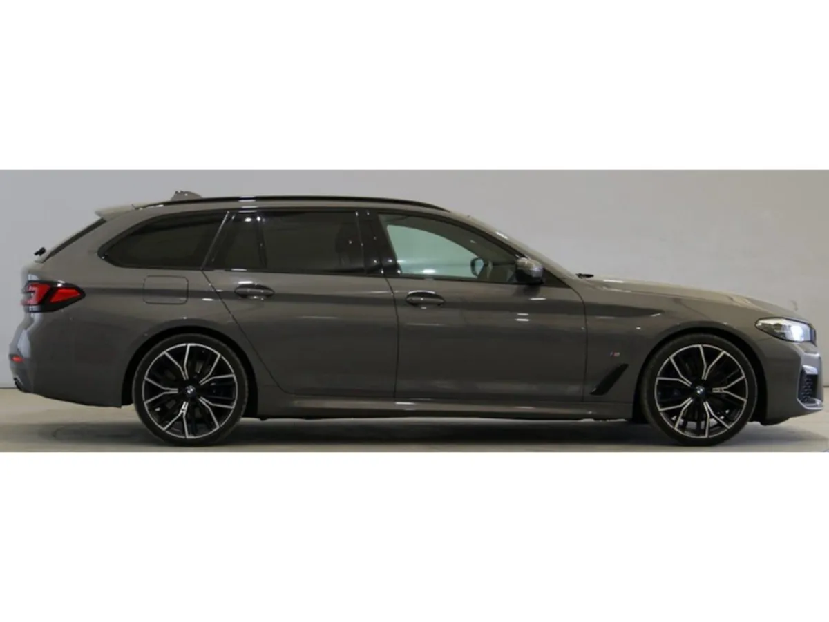 BMW 5-Series 2.0 520d MHT M Sport Touring 5dr Dies - Image 2