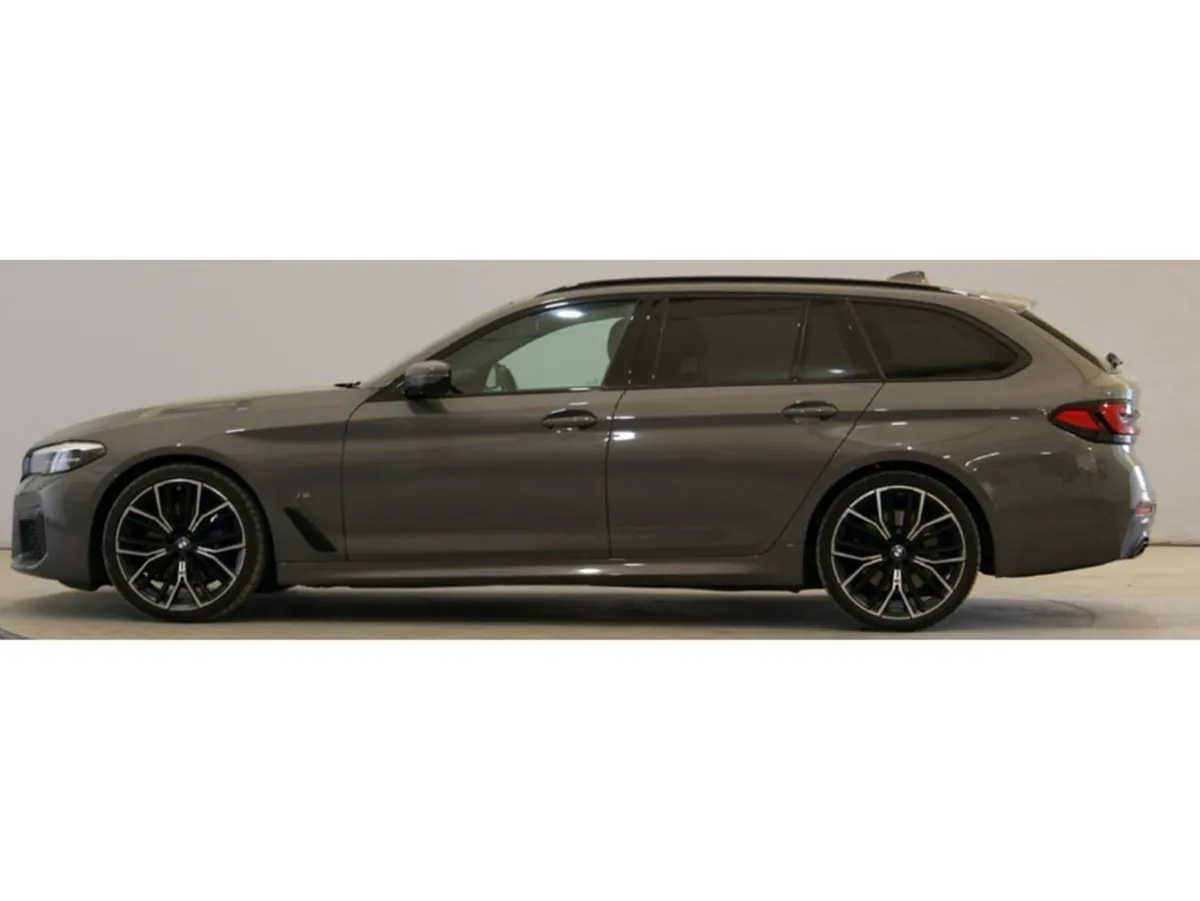 BMW 5-Series 2.0 520d MHT M Sport Touring 5dr Dies - Image 3