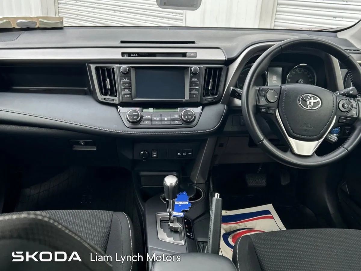 Toyota Rav4 2.5 Hybrid 2WD Luna Sport - Image 2