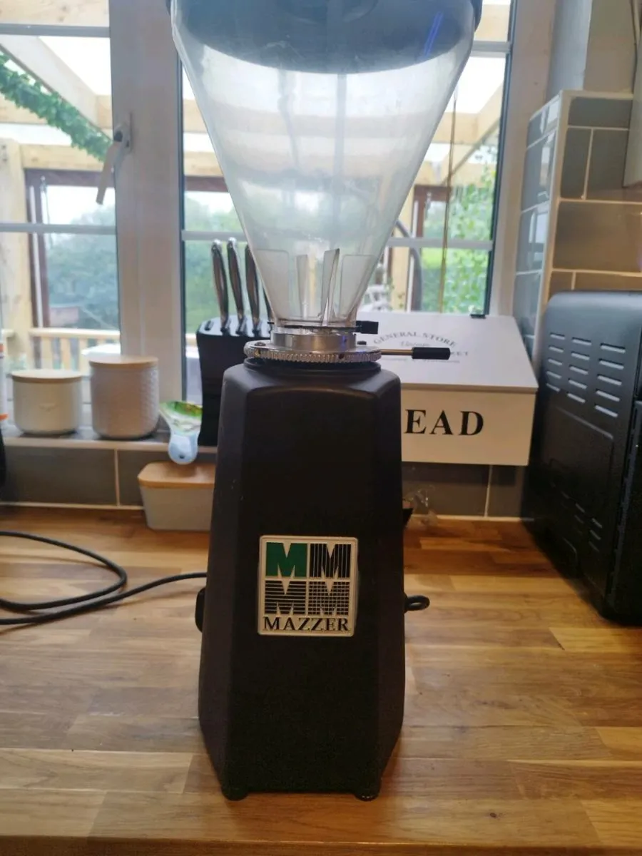 Mazzer coffee grinder - Image 1