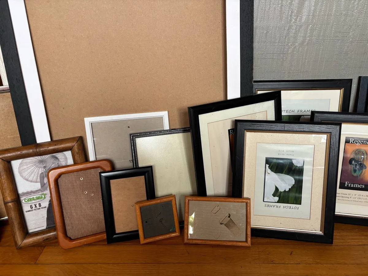 17 picture frames - Image 4