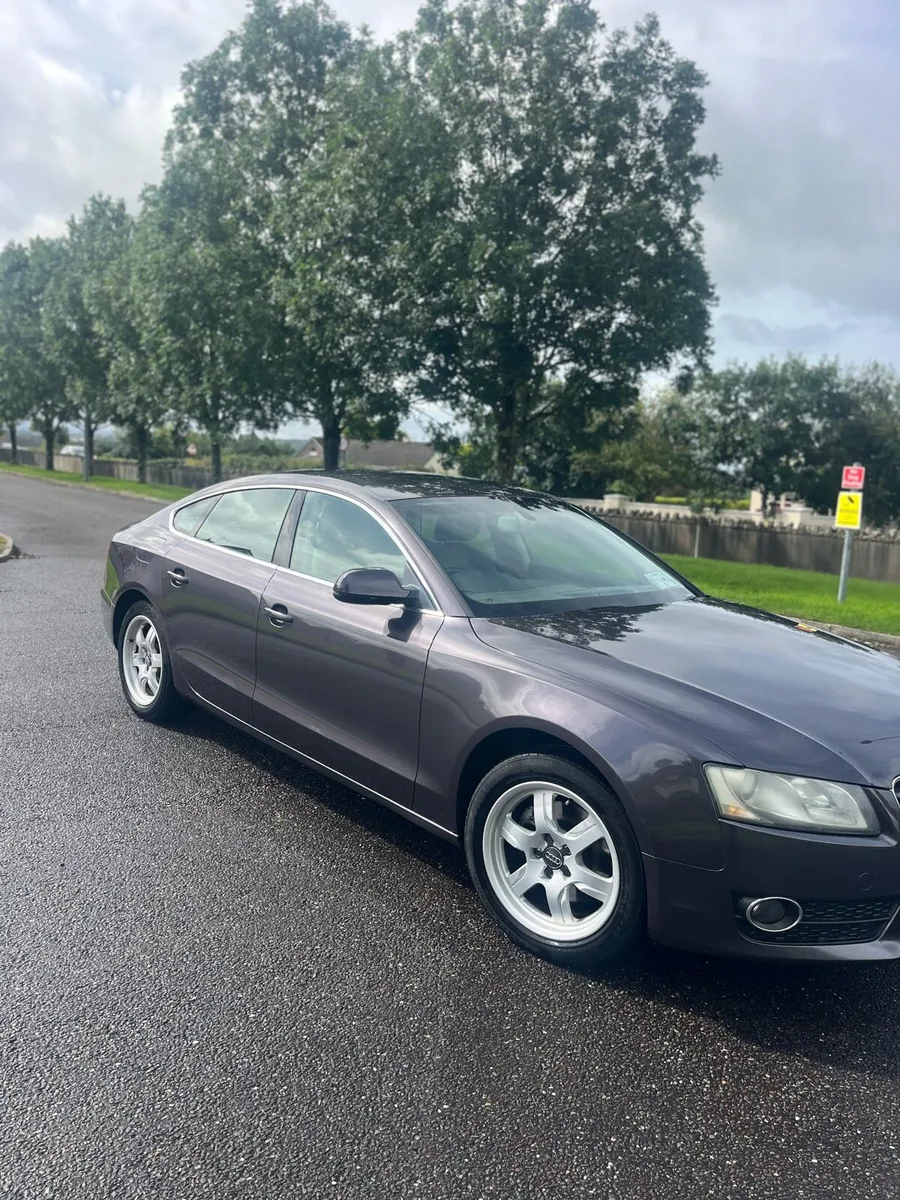 Audi A5 2010 - Image 1
