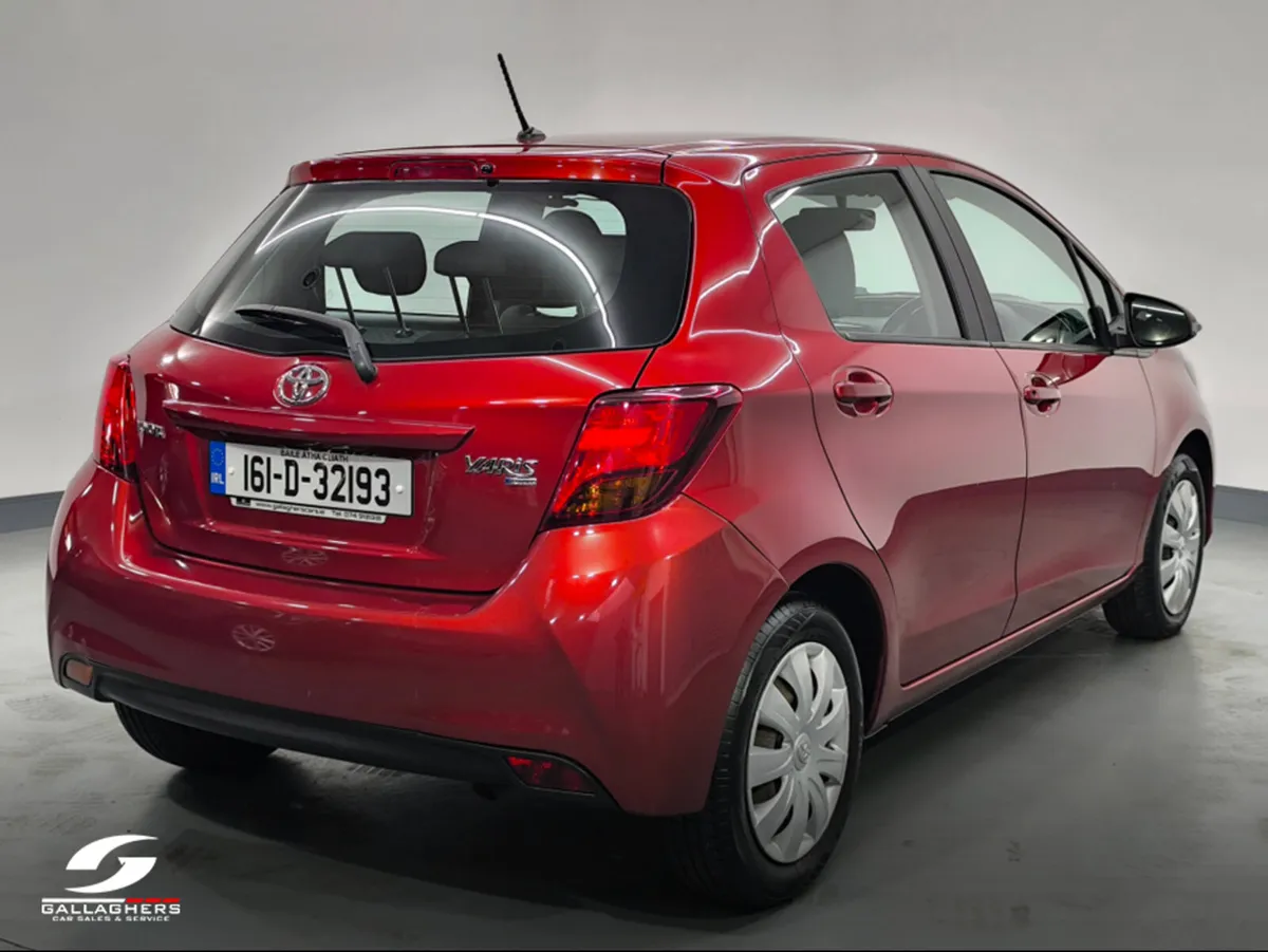 Toyota Yaris (161) 1.33 LUNA AUTO - Image 4