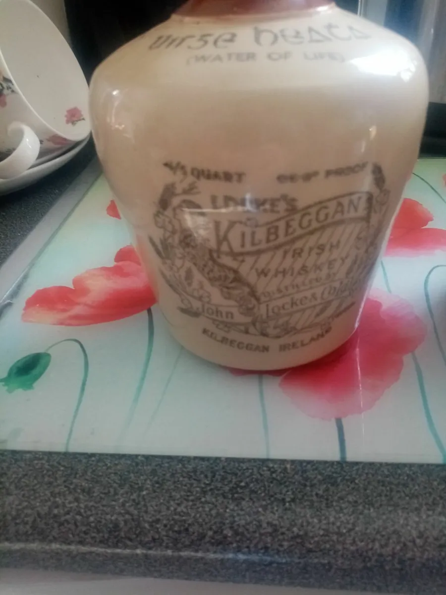 Pair Lockes whisky jars etc - Image 2