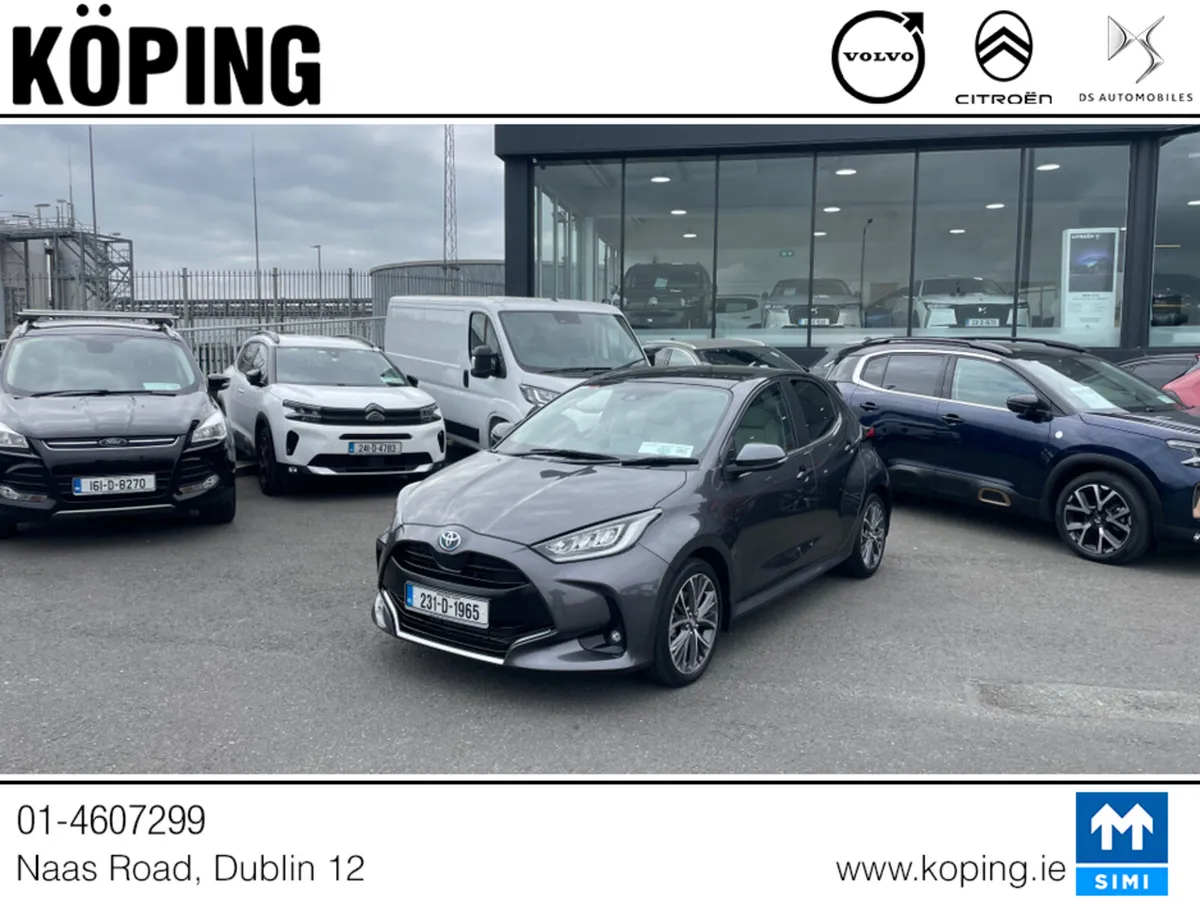 Toyota Yaris 1.5 PLATINUM 4DR AUTO // HIGH SPEC PL - Image 2