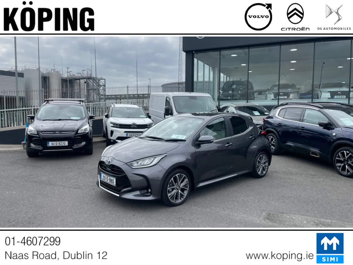 Toyota Yaris 1.5 PLATINUM 4DR AUTO // HIGH SPEC PL - Image 3