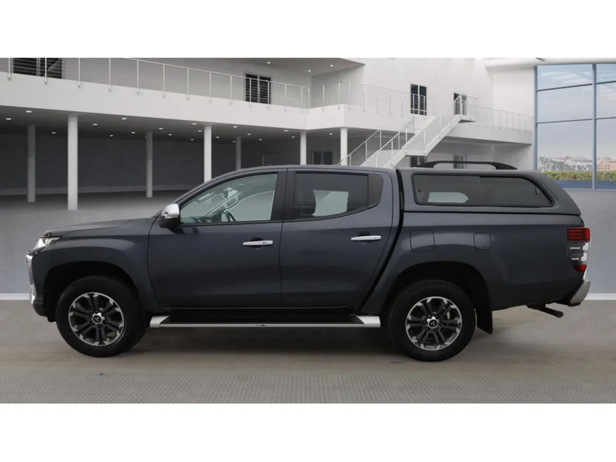 Mitsubishi L200 2.3 DI-D BARBARIAN AUTO - Image 2