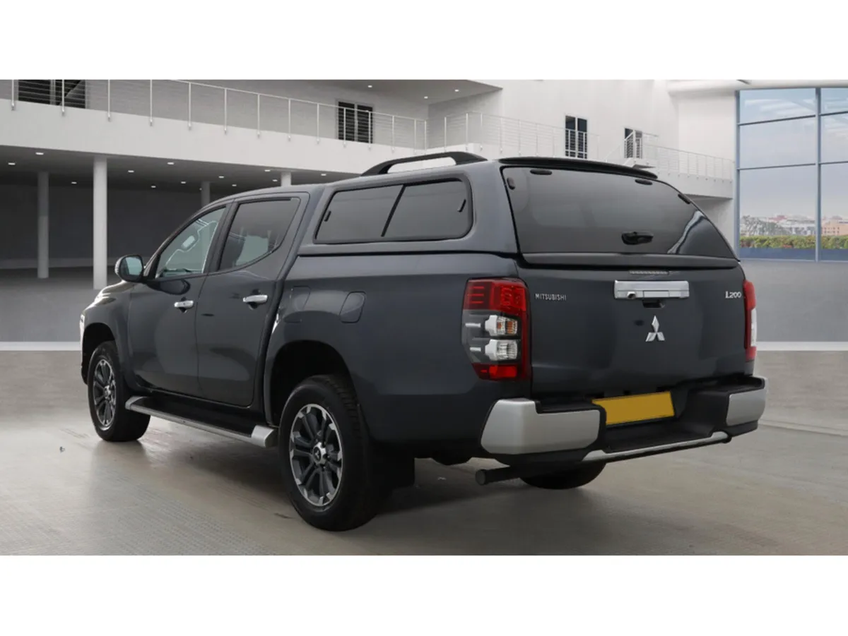 Mitsubishi L200 2.3 DI-D BARBARIAN AUTO - Image 3