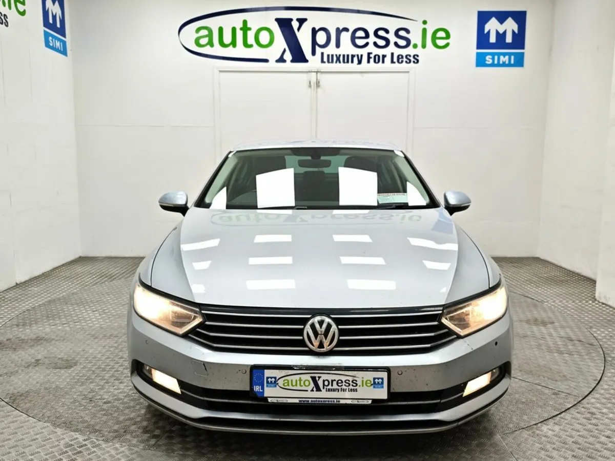 Volkswagen Passat 2.0 TDI GT - Image 3