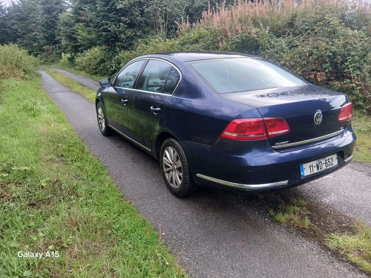 Car - Image 3