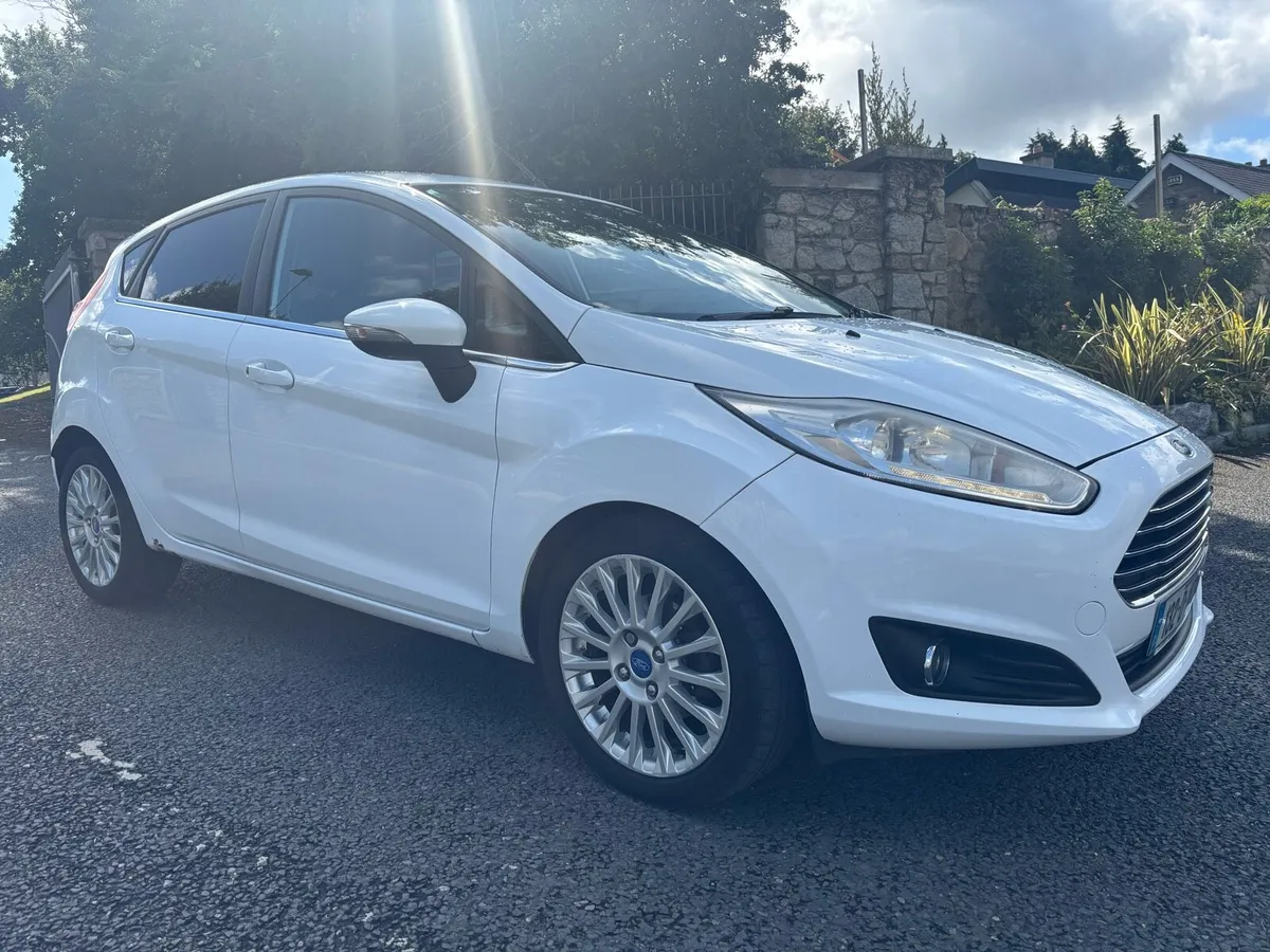 132 FORD FIESTA NCT 10/26 - Image 2