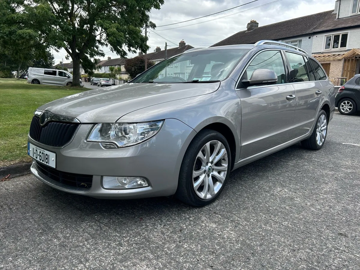 2011 Skoda Superb 2.0 TDI Automatic - Image 4
