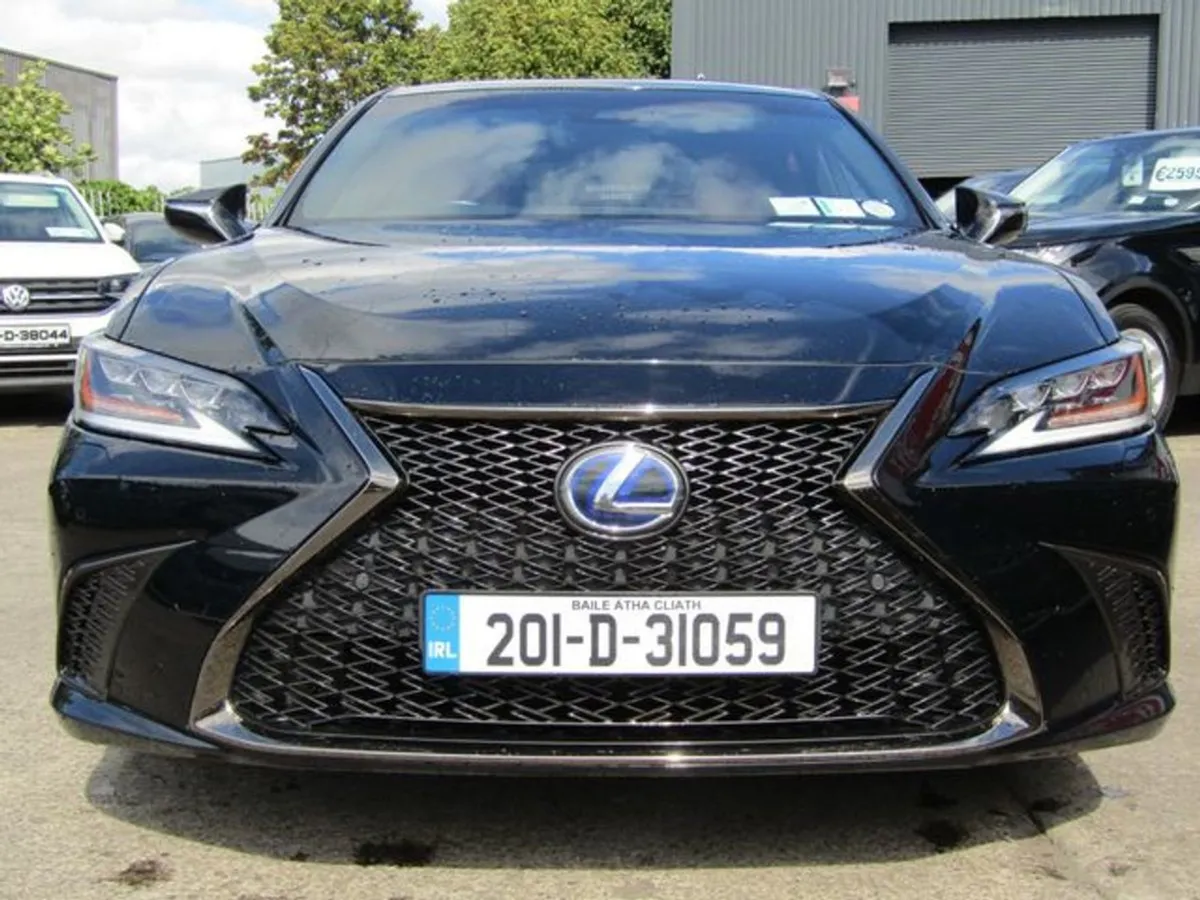 Lexus ES 300h 2.5 F Sport CVT 215HP 4DR Auto - Image 3