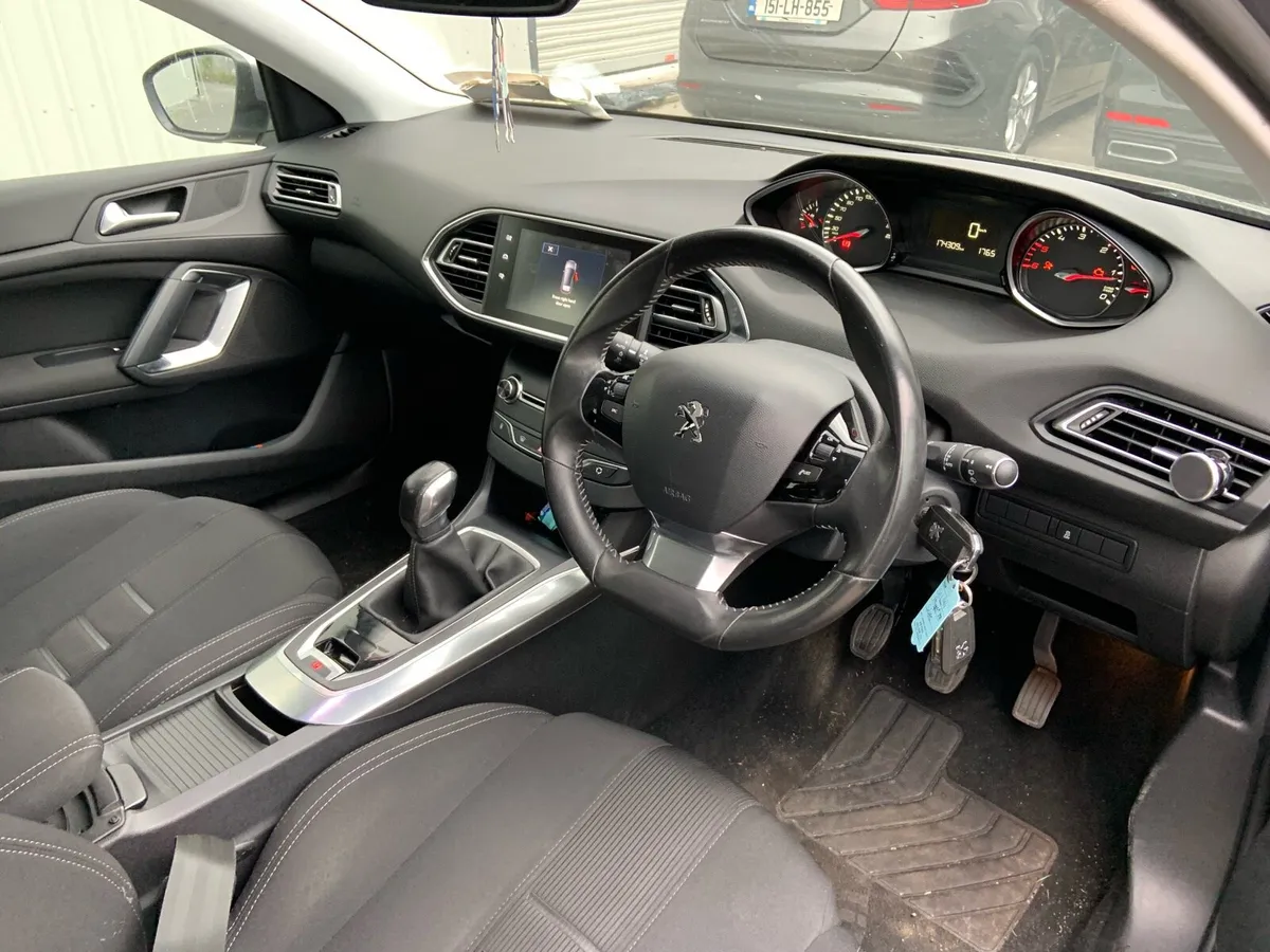 2014 Peugeot 308 diesel 150kms - Image 3